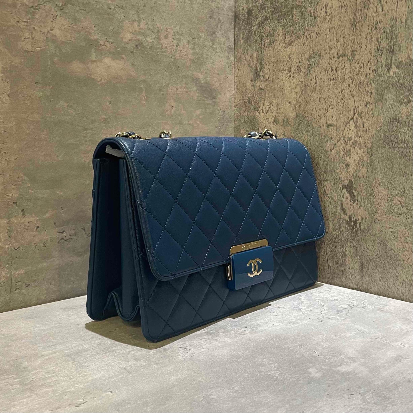 Chanel Boy Medium Quilted Leather Blue Shoulder Bag Style