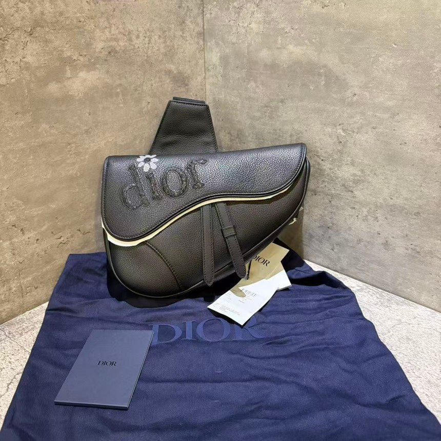 Un Dior Full Leather Saddle Bag