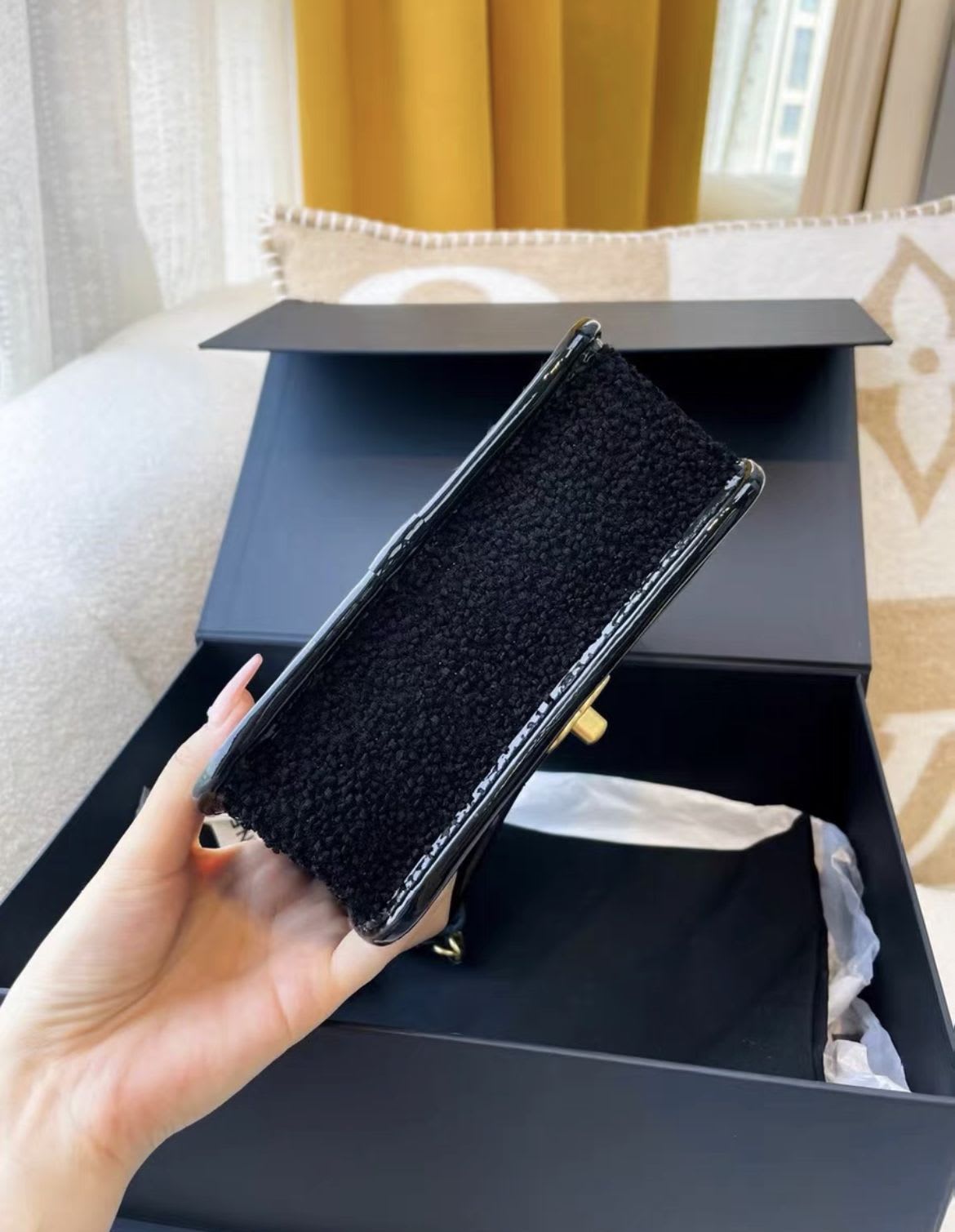 Chanel 22Aw Black Tweed Patent Leather Chain Bag