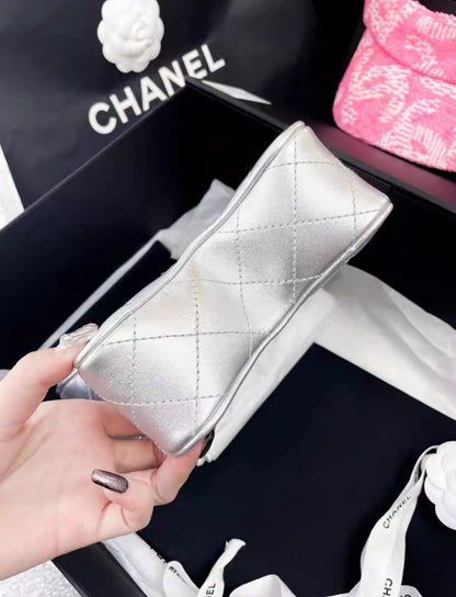 24C Chanel Silver Metallic Lambskin Star Logo Runway Bag Nwt