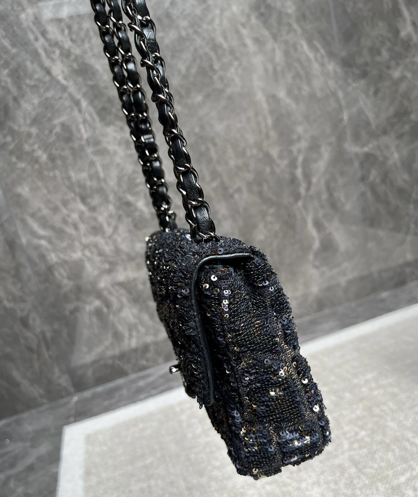Chanel Luxury Leather Handbag Style 8