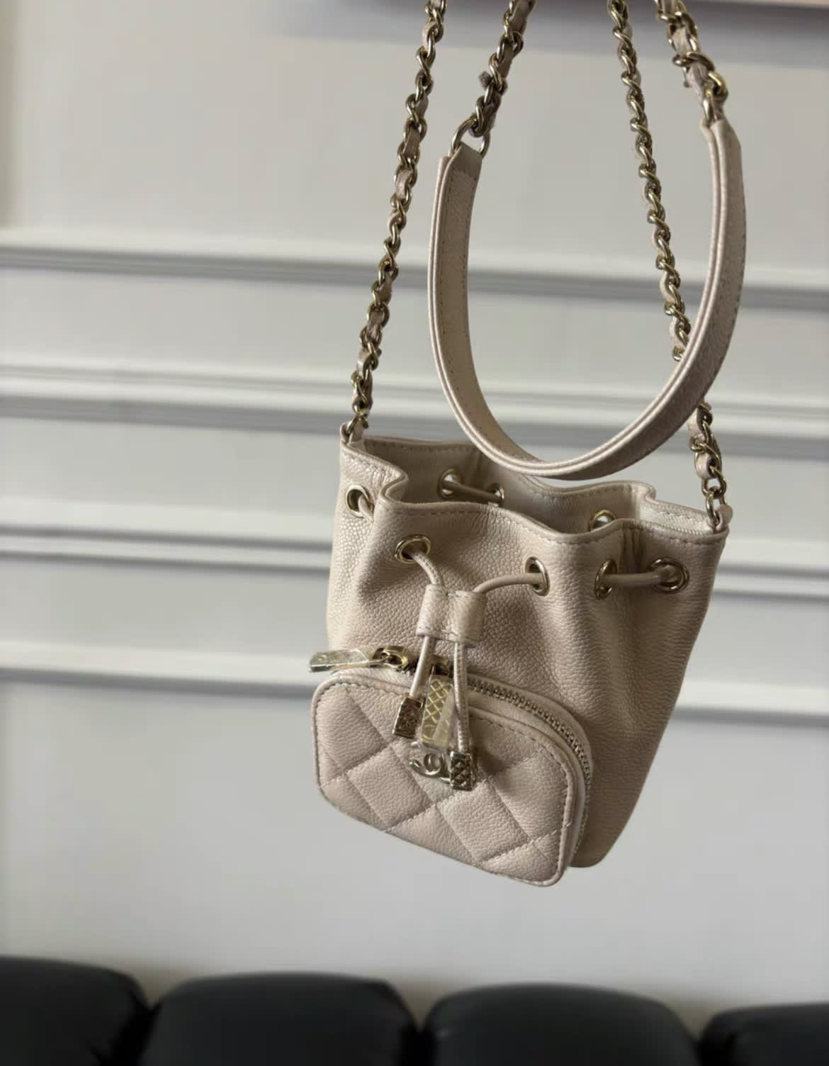 Chanel Chanel 22 Leather Shoulder Bag Style 4