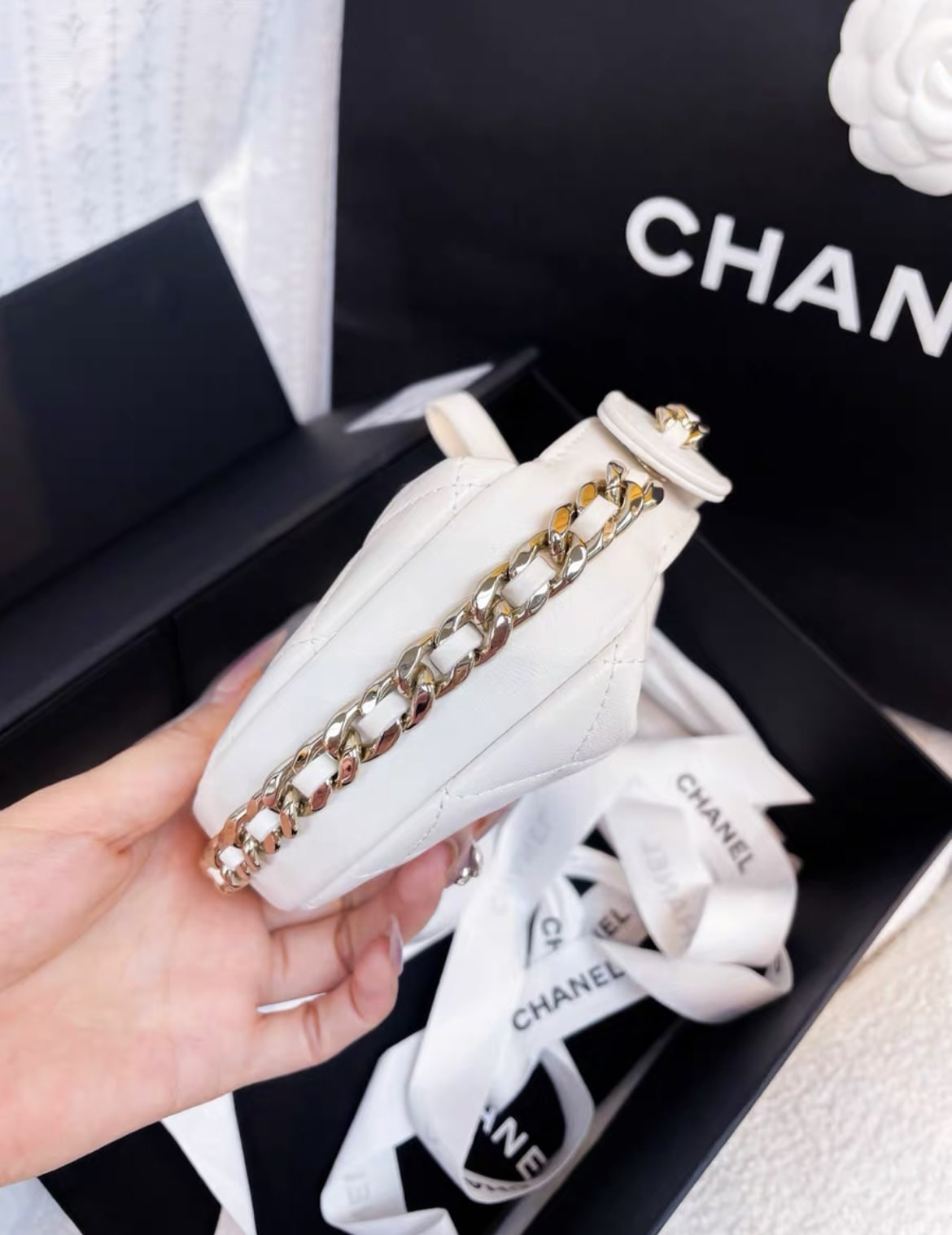 Chanel Luxury Leather White Clutch