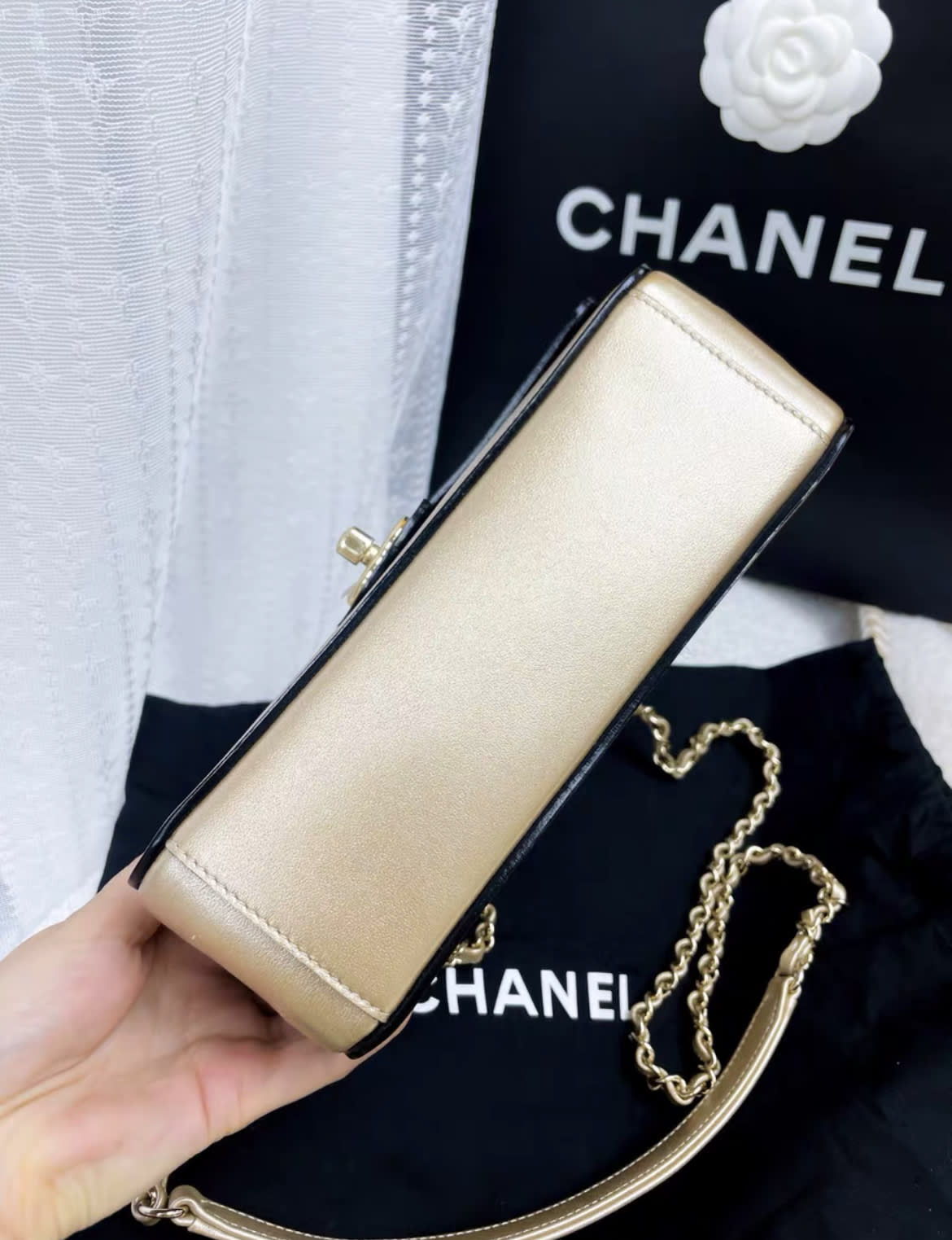 Chanel 21 Ss Gold Diamond Pattern Cf Chain Bag