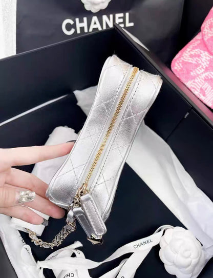 24C Chanel Silver Metallic Lambskin Star Logo Runway Bag Nwt