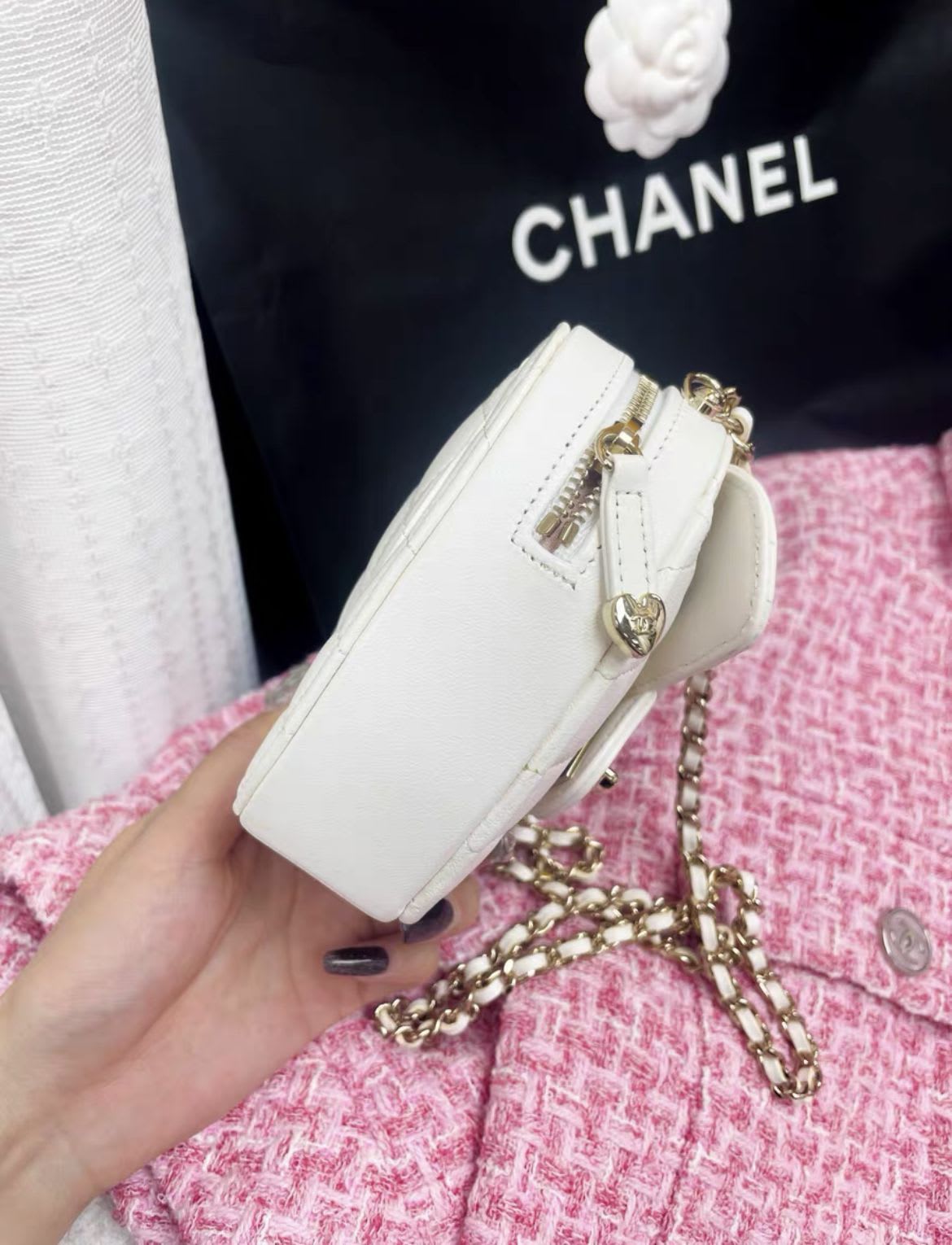Chanel 22S White Small Heart Bag