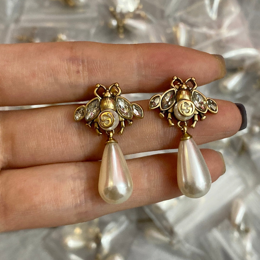 Pearl earirings