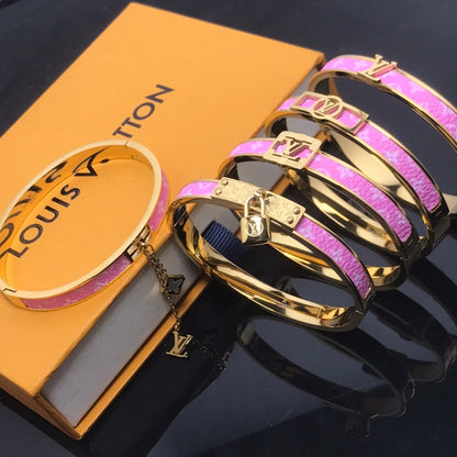 Pink fashion bracelet