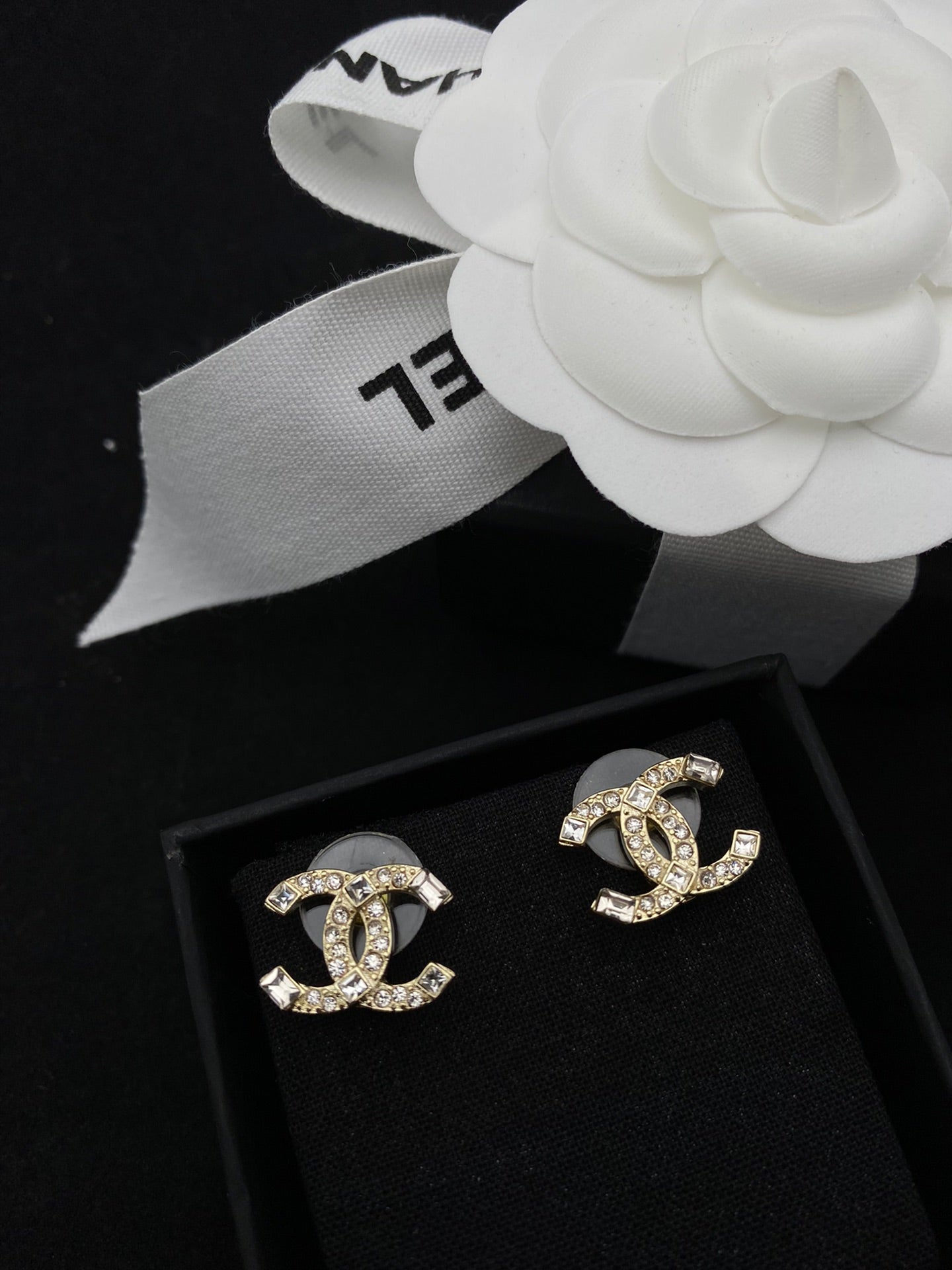 fashion crystal earrings