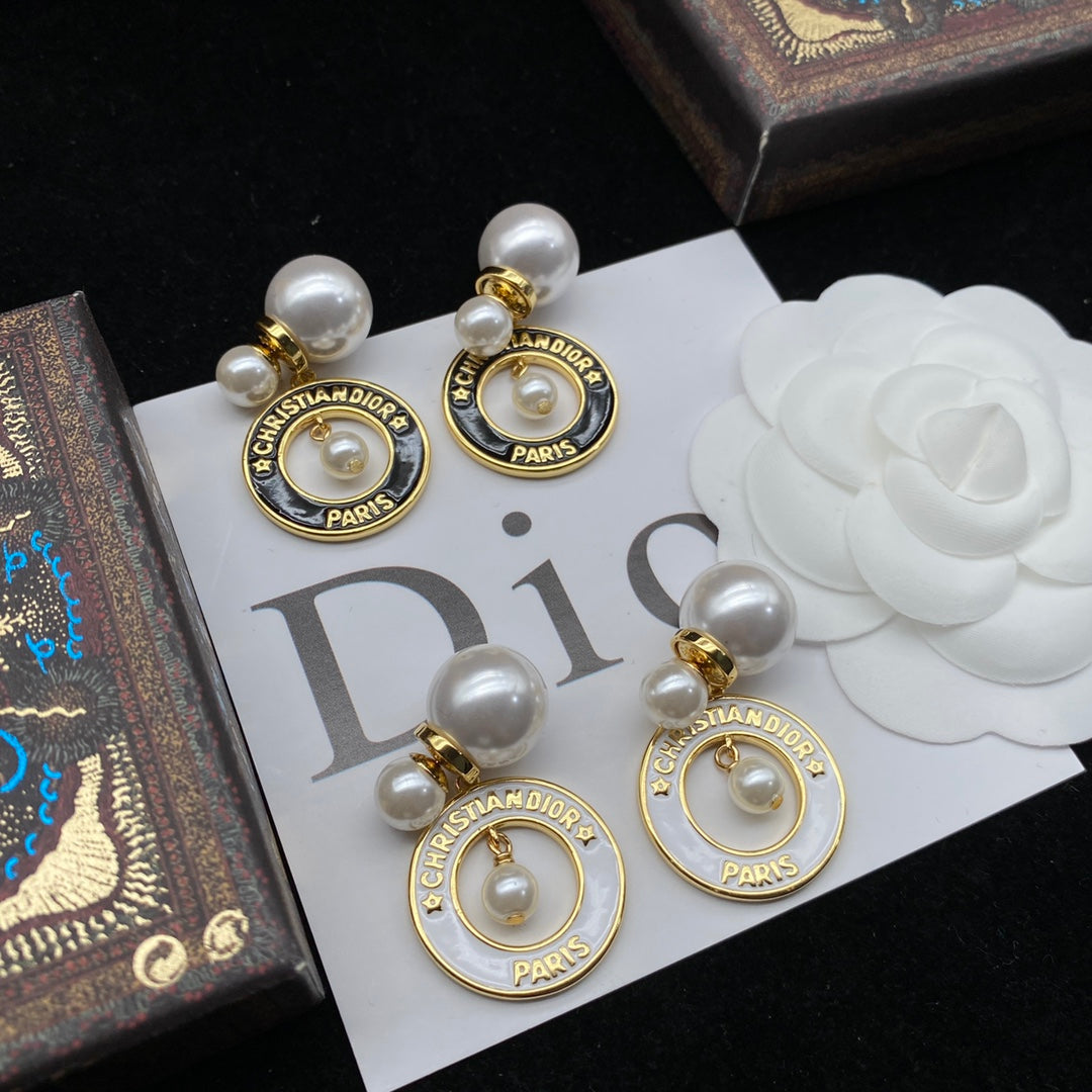 pearl delicate earrings