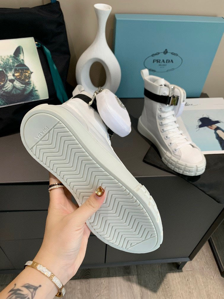 P R A D A - Package Shoe (Mens & Womens)