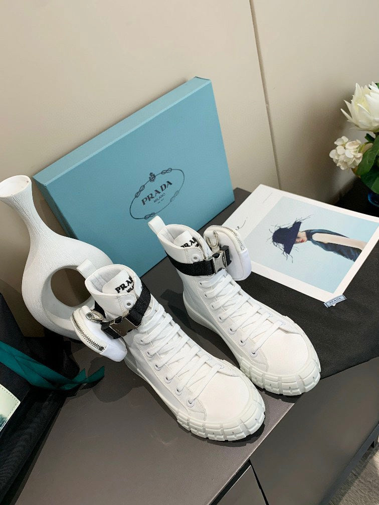 P R A D A - Package Shoe (Mens & Womens)