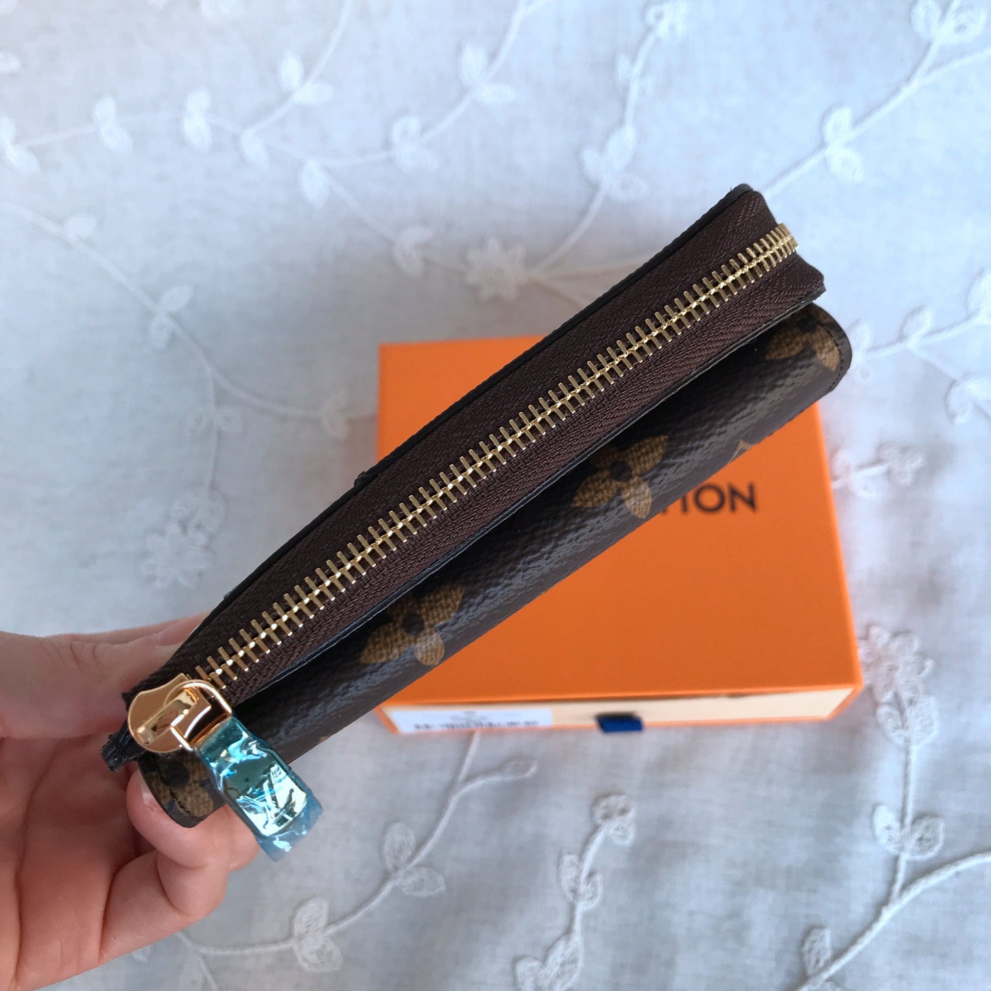 Lv wallet
