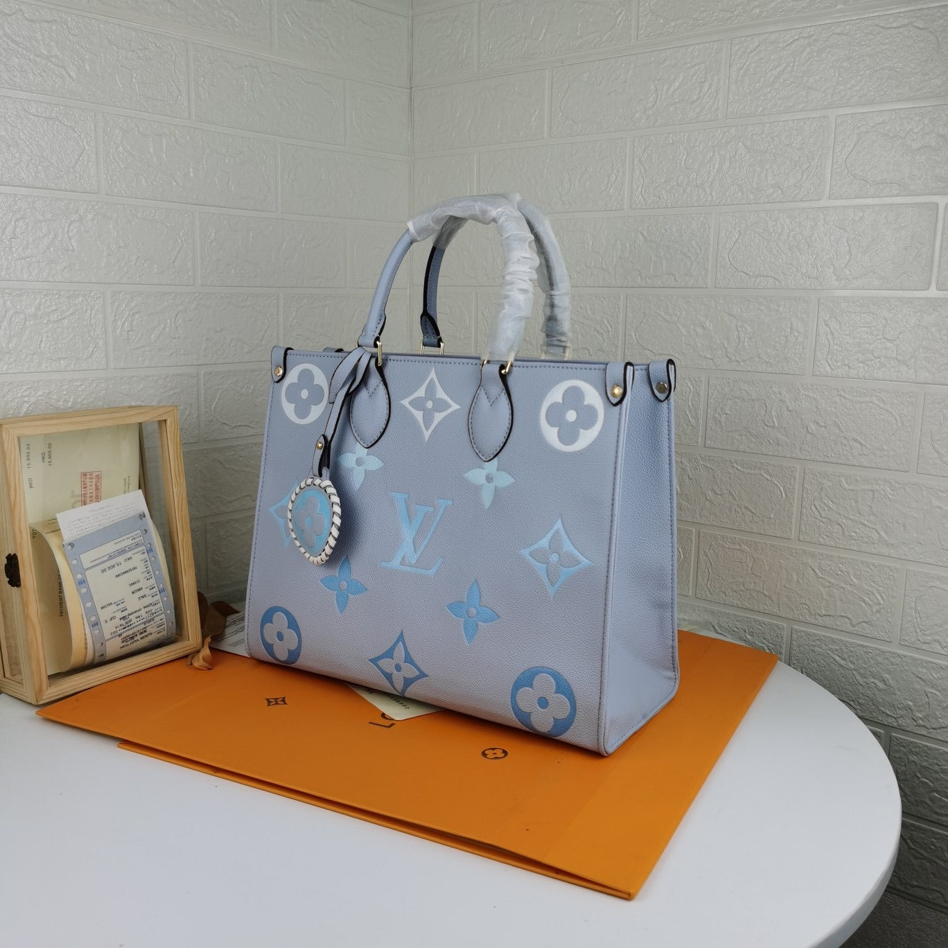 Lv on the go