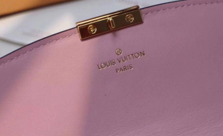 Lv wallet x