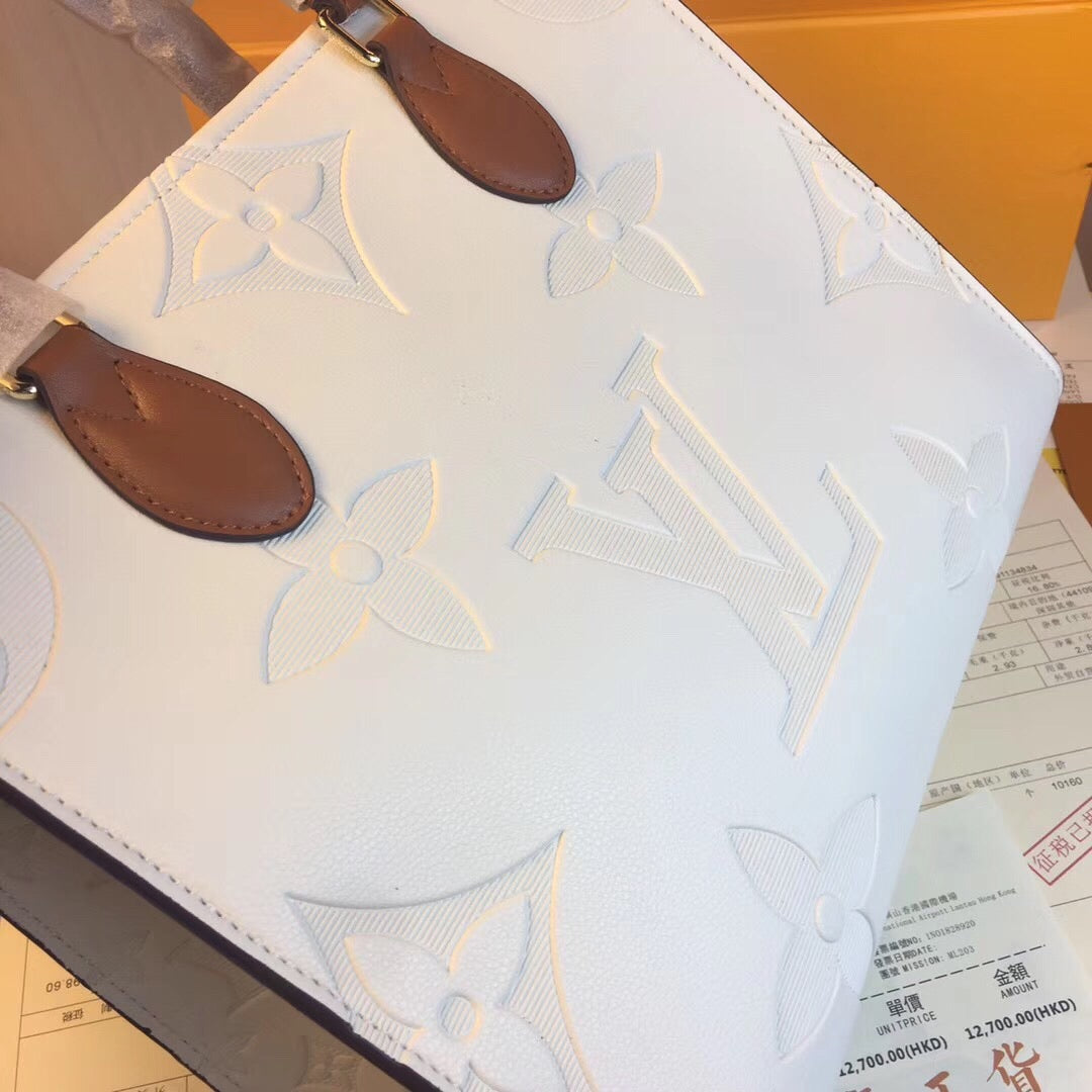Lv white onthego