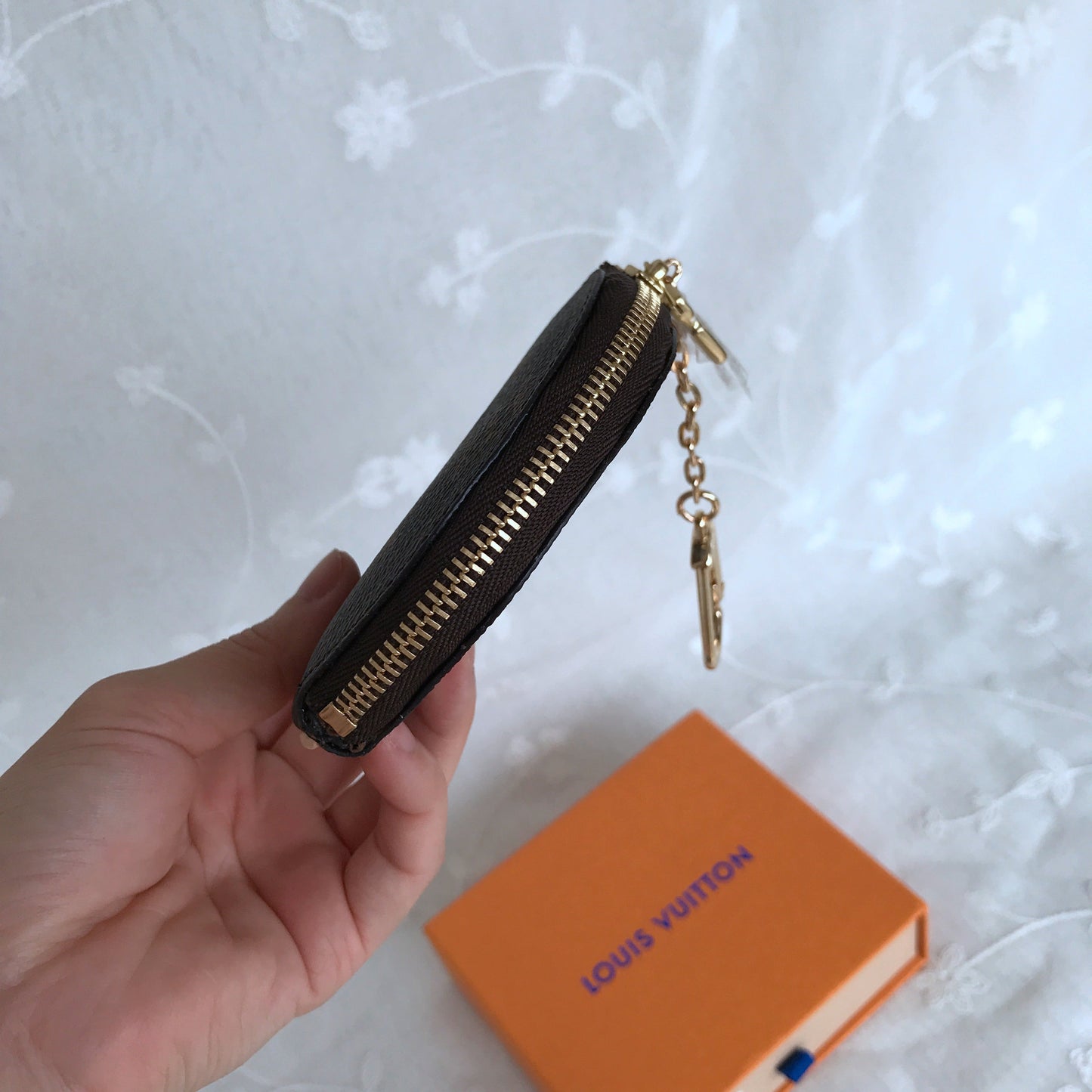 Lv wallet