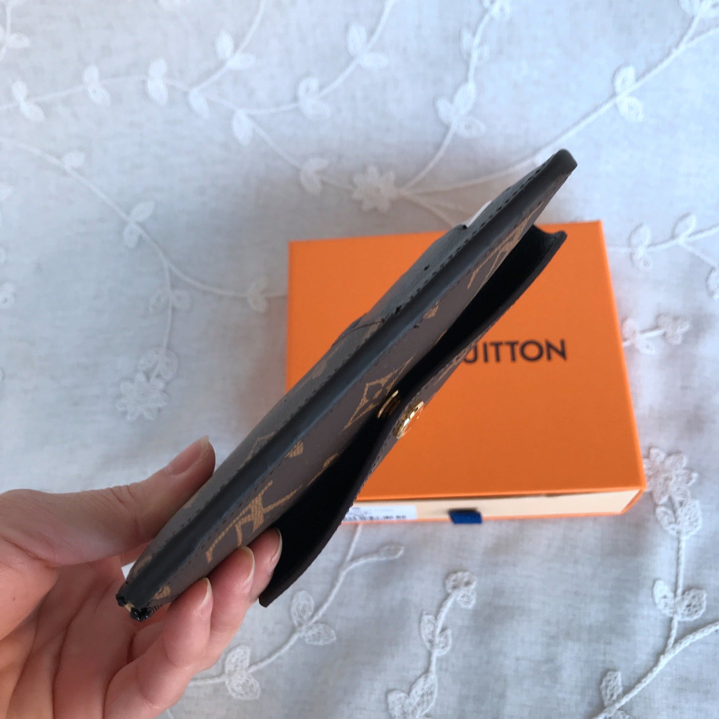 Lv wallet