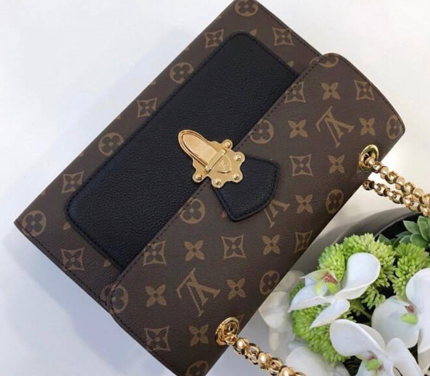 Top Monogram