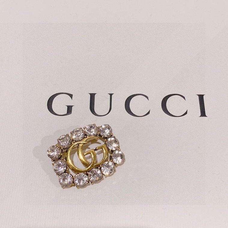 Diamond brooch