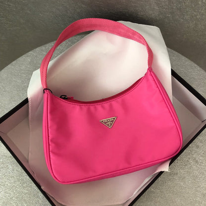 P r a d a nylo pink