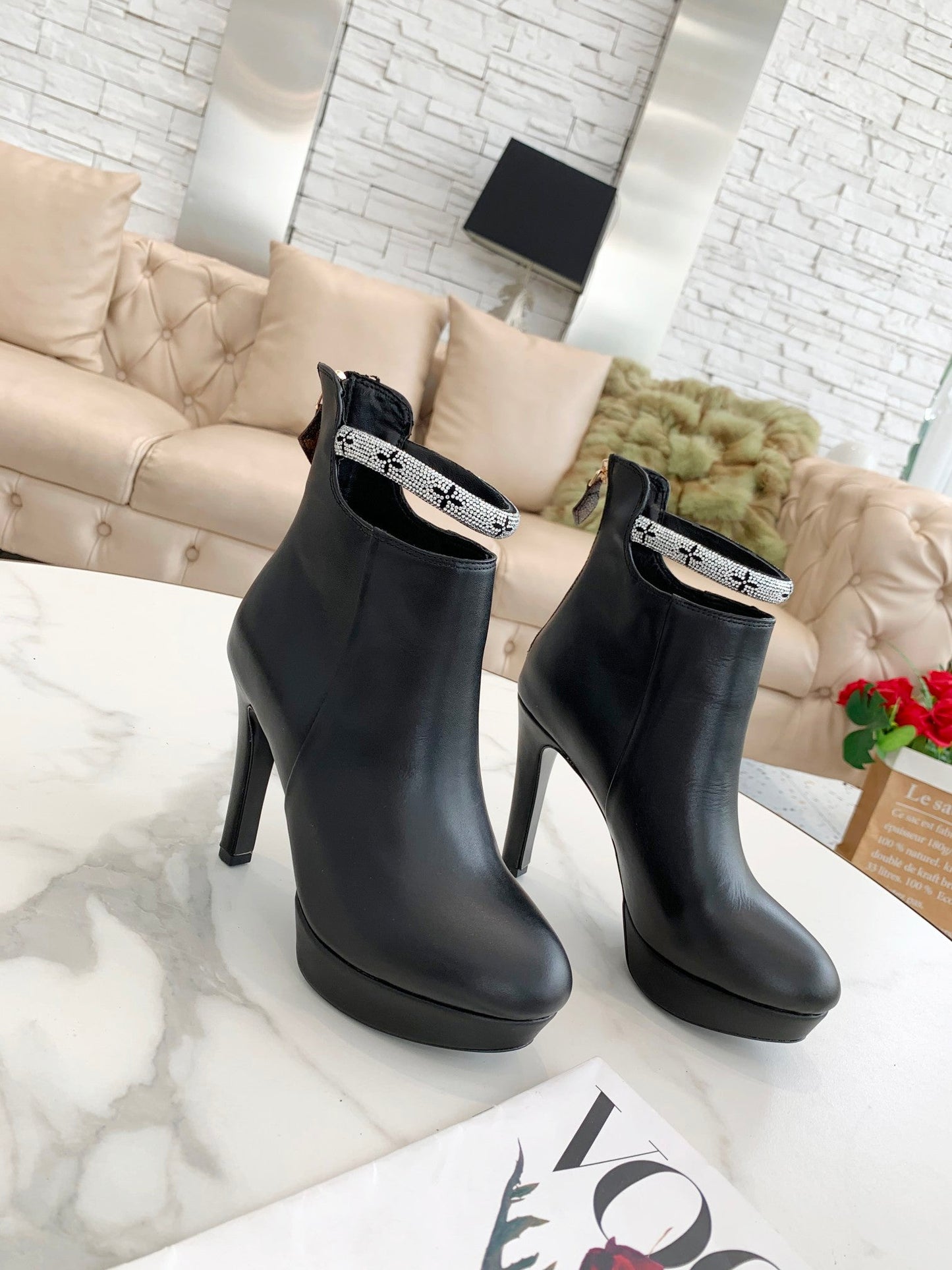 L v boots 2021