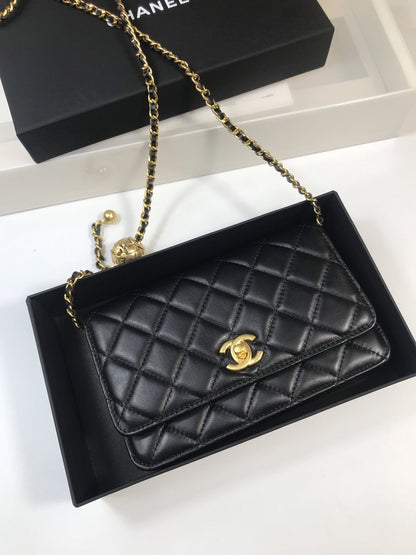 Fashion lady bag with adjustable chain 19 cm