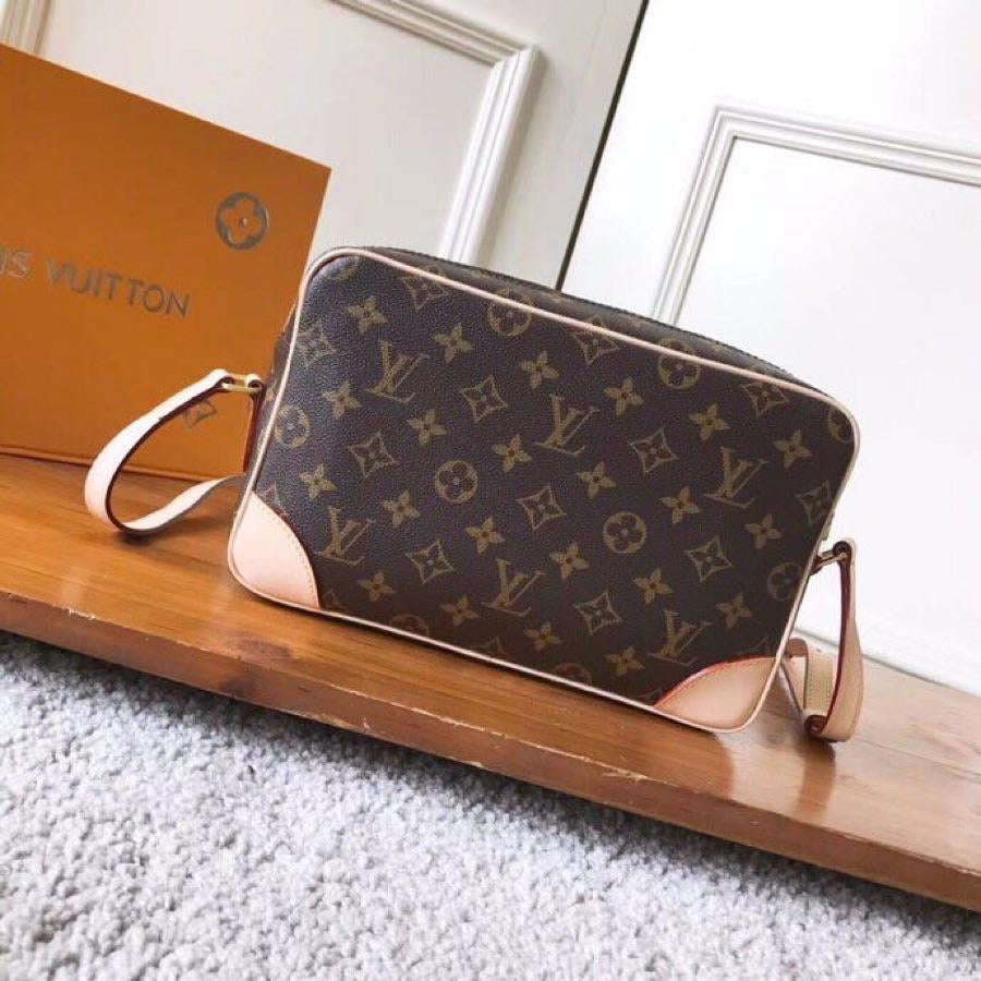 Lv 27×17×7cm。