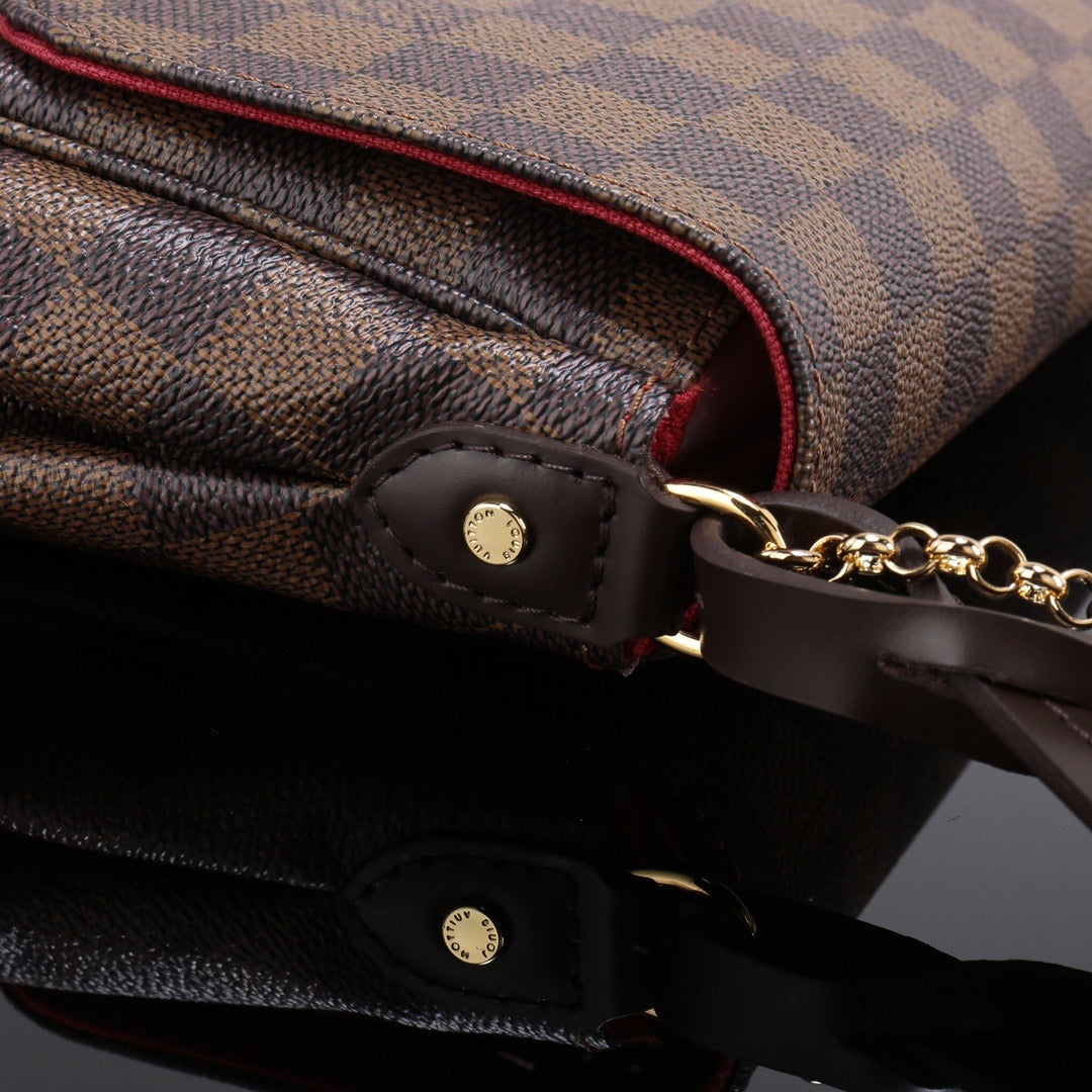 Lv monogram