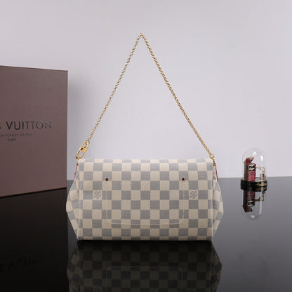Lv monogram