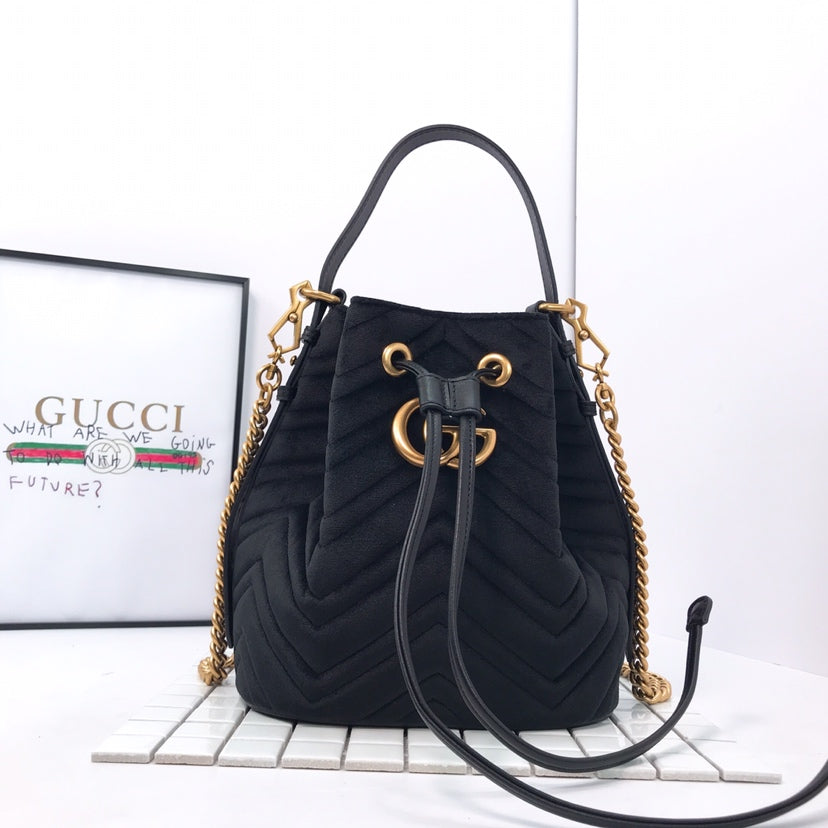 G u c c I lo 21*22*11CM