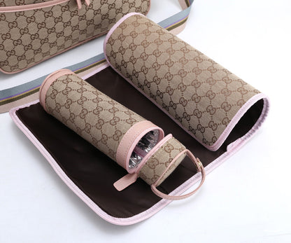 G u c c I baby bag