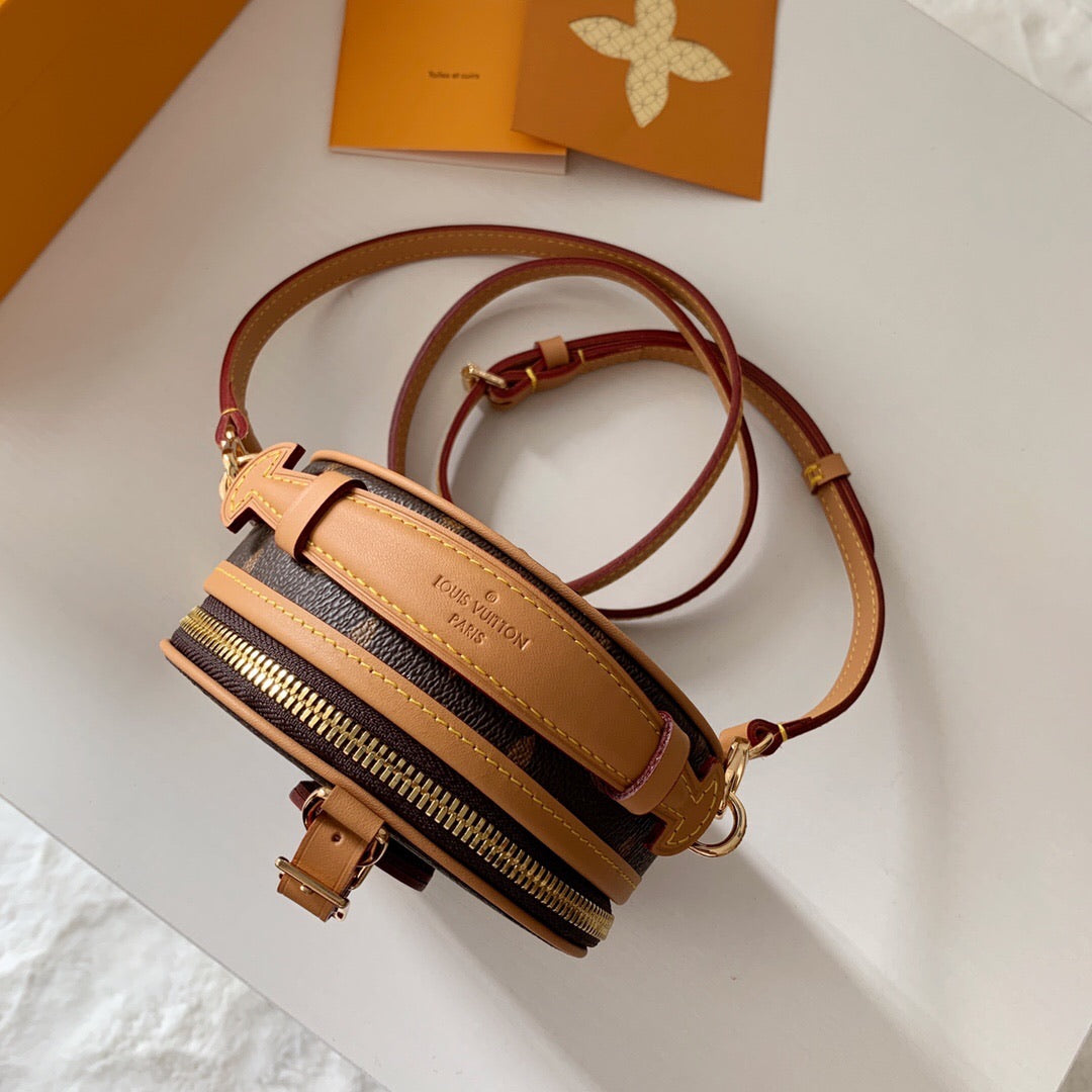 Lv pouch