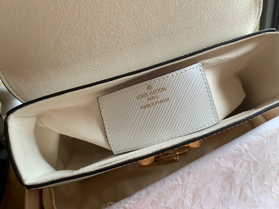 Lv mon white