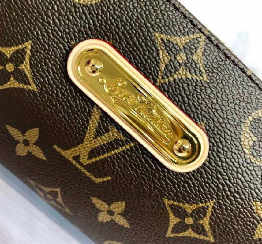 Lv pouch