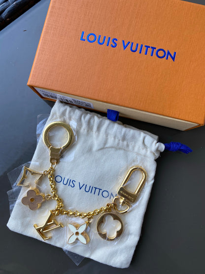 Lv key ring gold