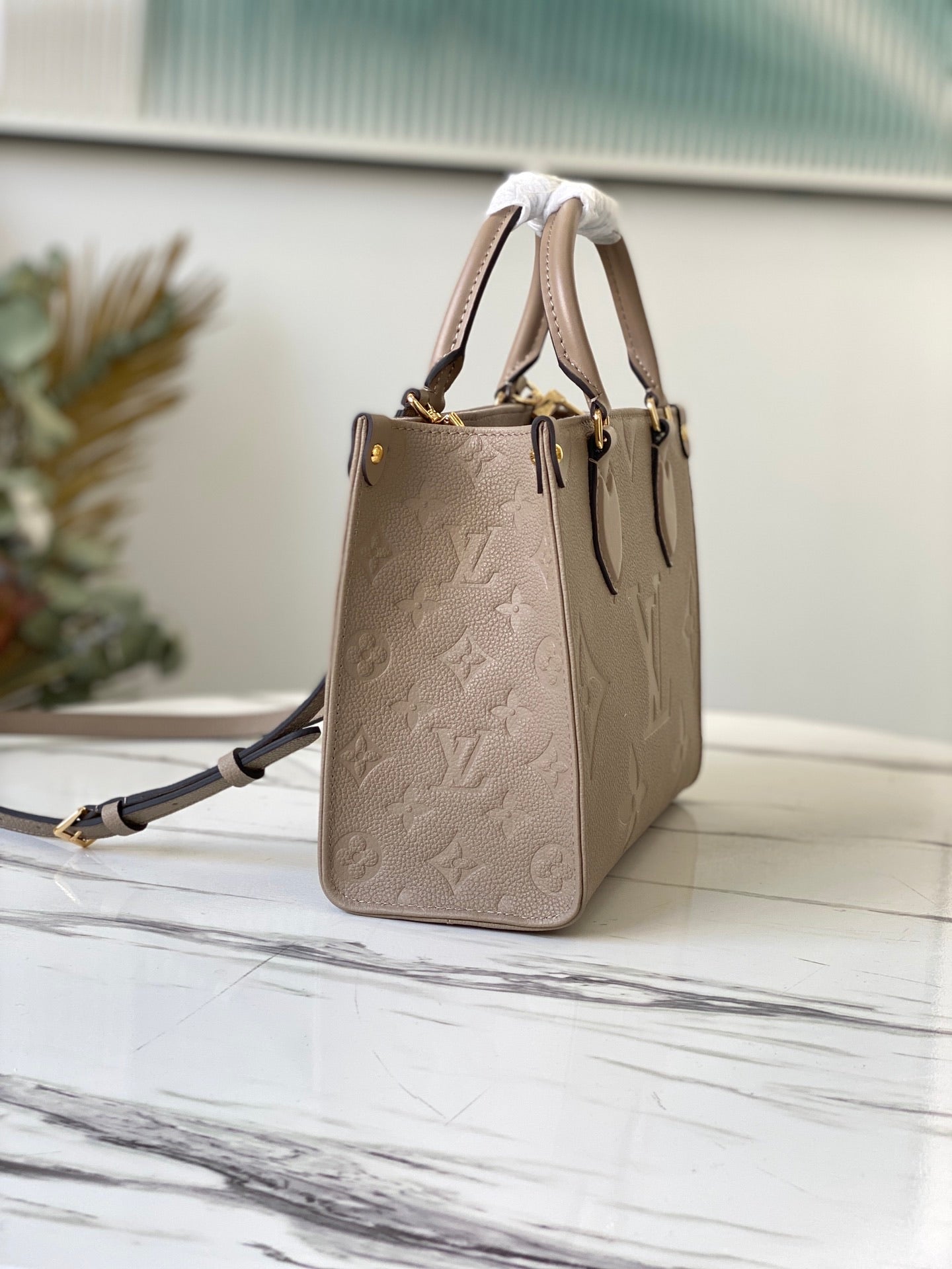 Bicolor Lv cream