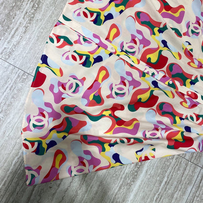 Shredded flowers at waist dress