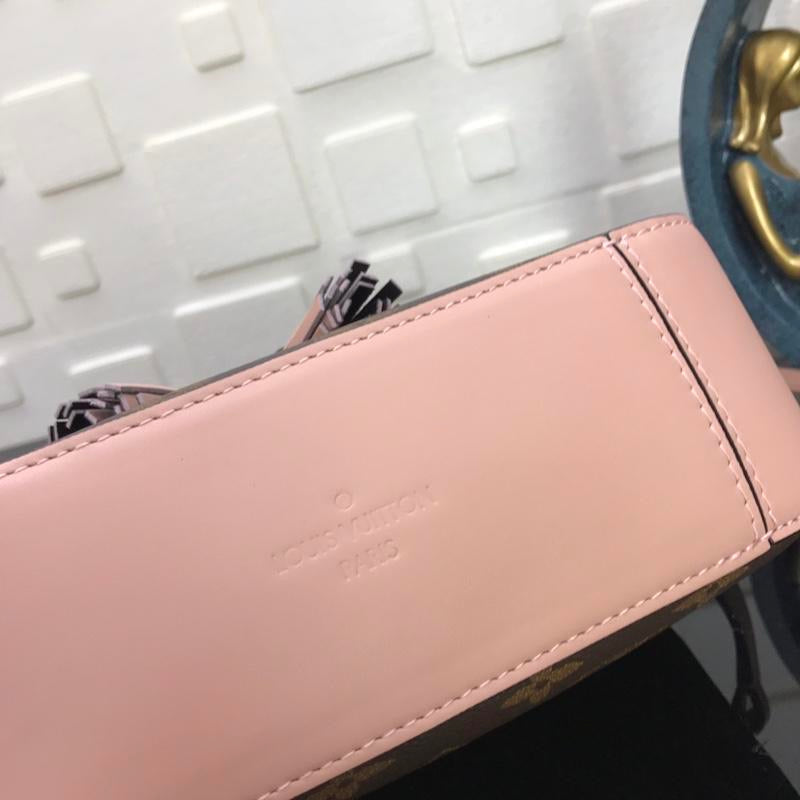 Lv SAINTONGE