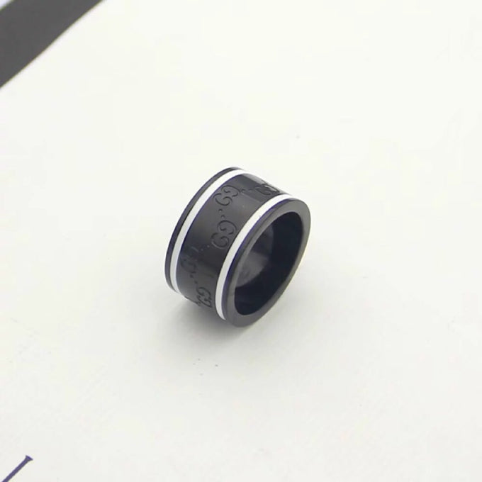 G u c c I ring