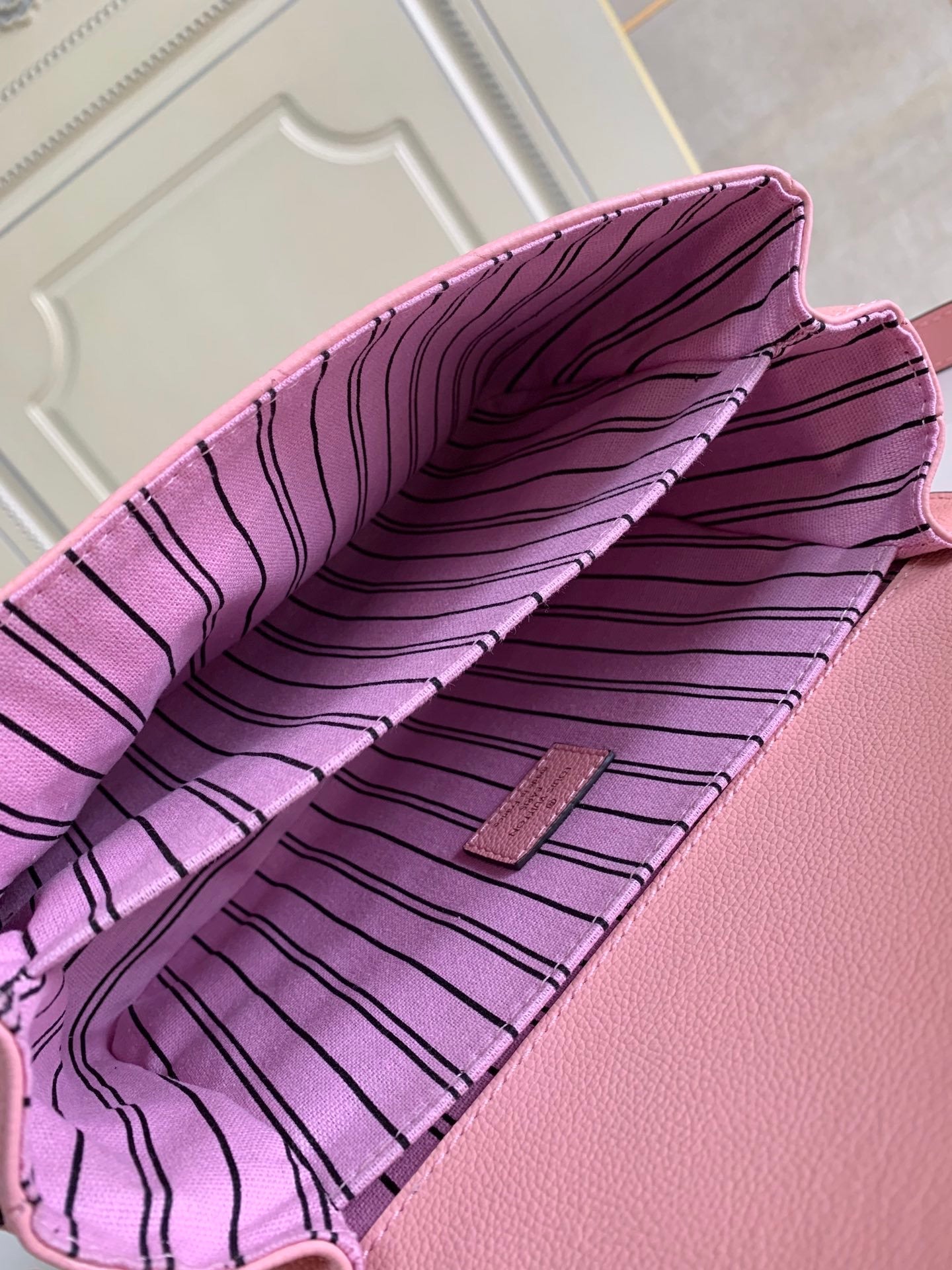 Lv metis pink