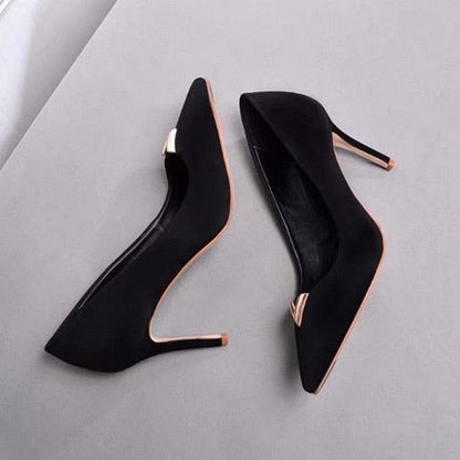 L v x black