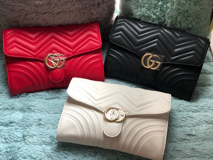 Clutch handbag