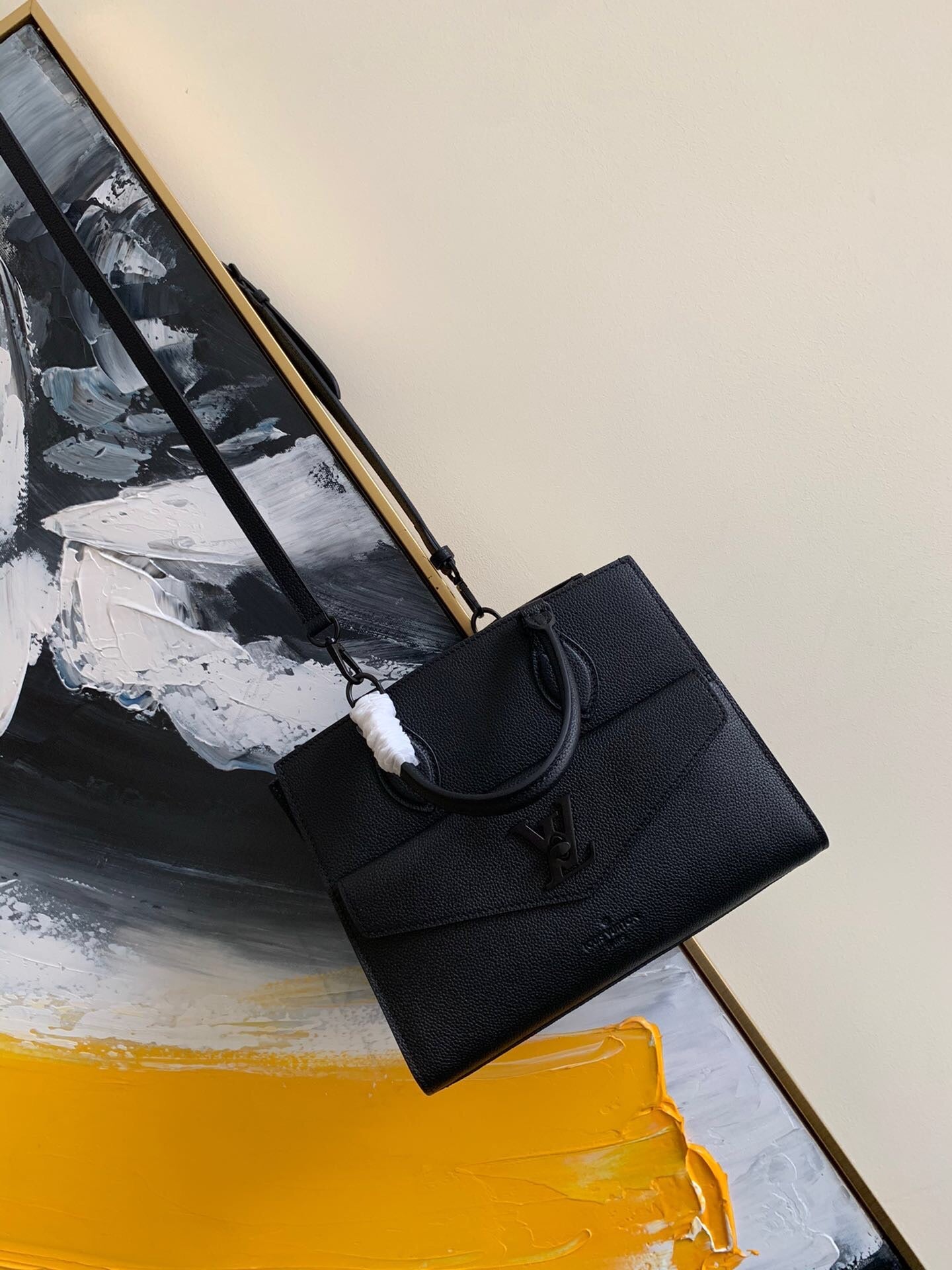 Lv new black
