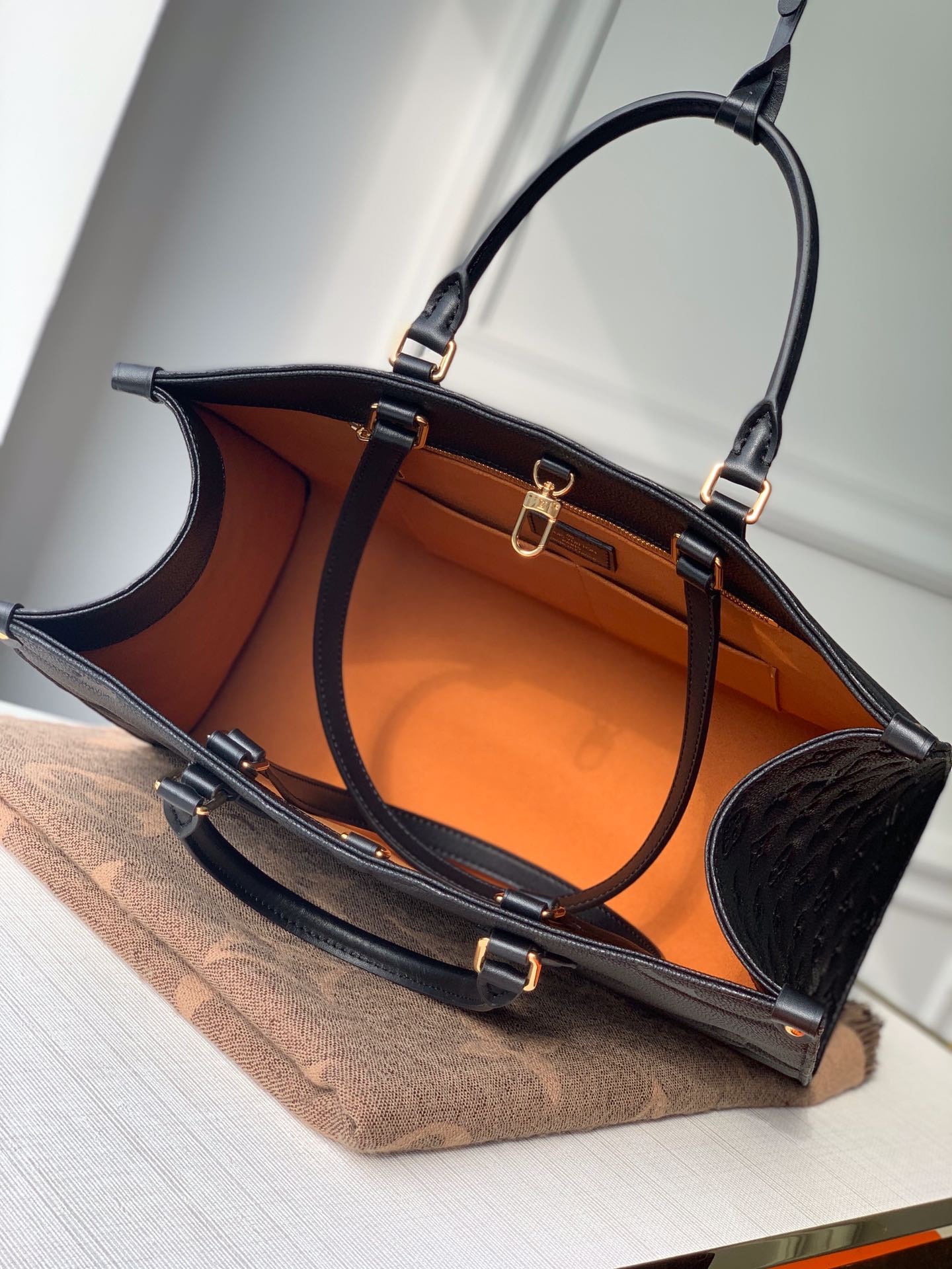 Onthego black