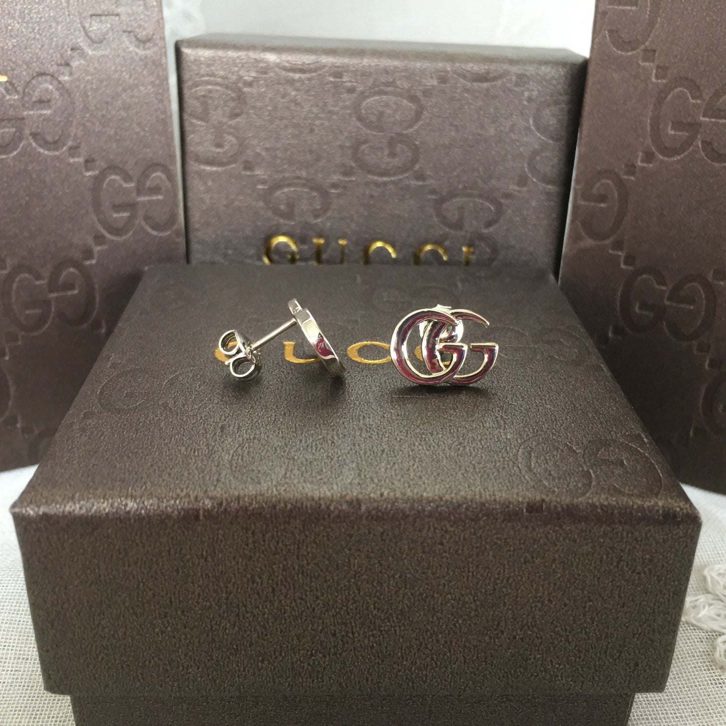 G u c c I earrings