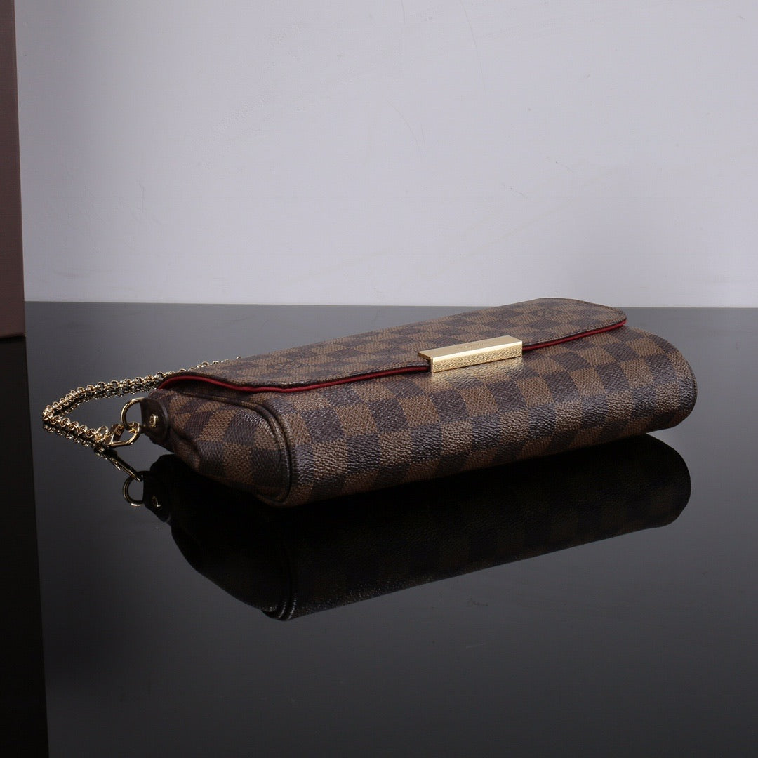 Lv monogram