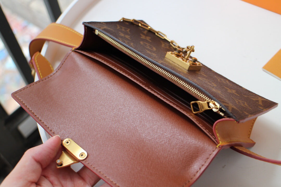 Lv belt bag
