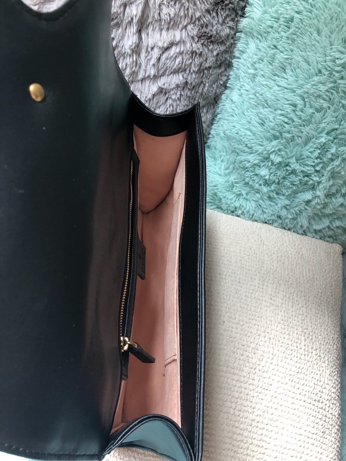 Clutch handbag