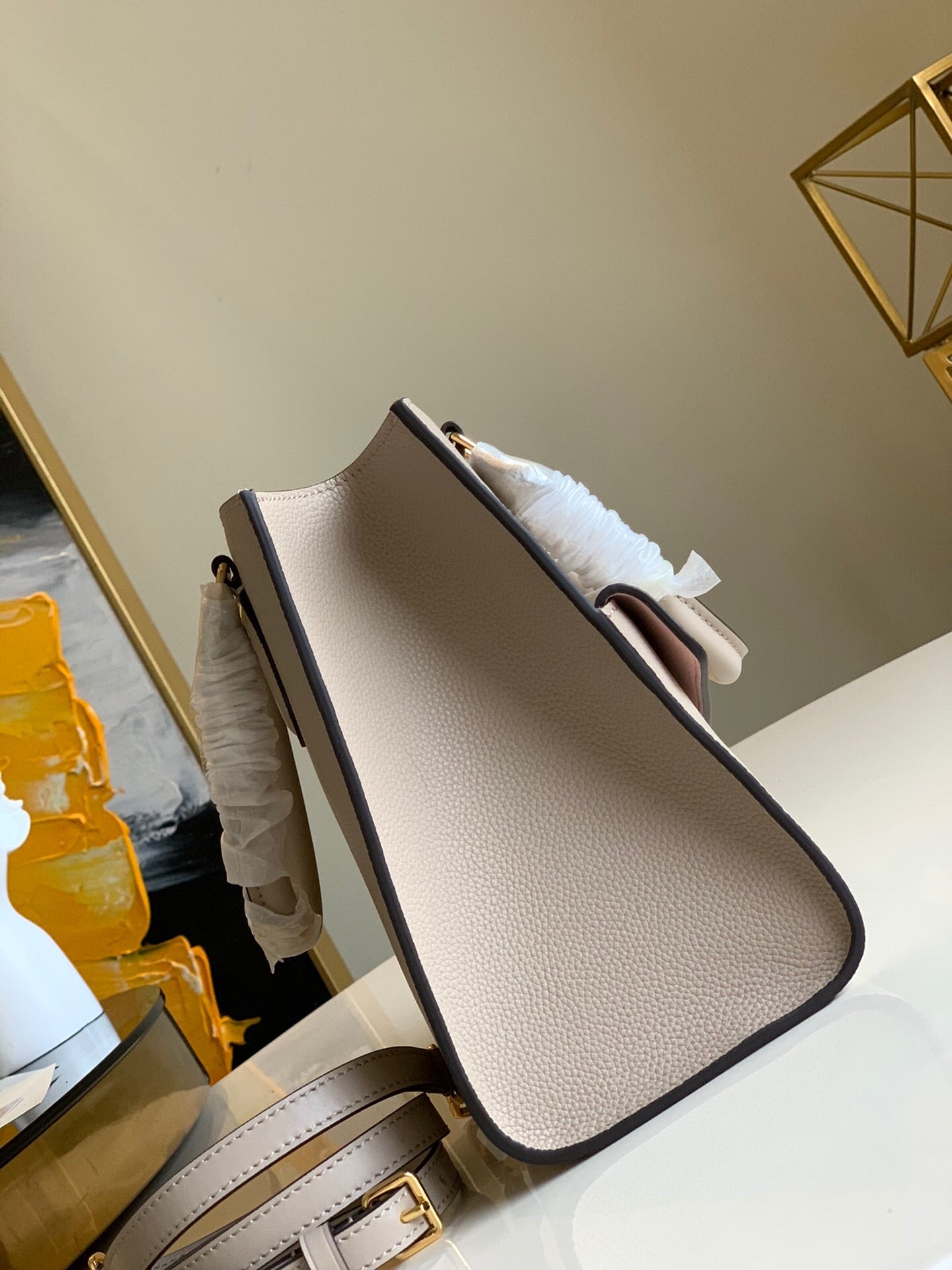 Lv day bag cream